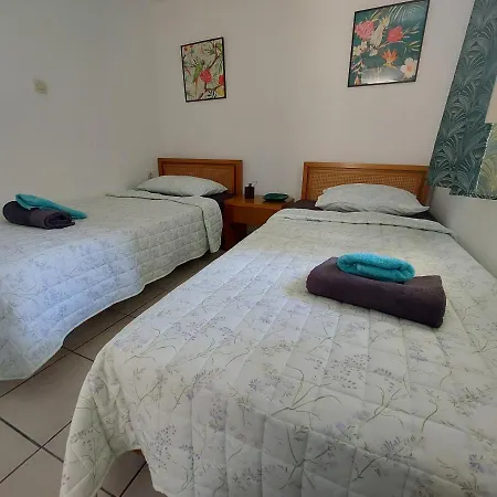 Appartement Artemis Centre Pour Petit Budget Backpackers Ermoupoli